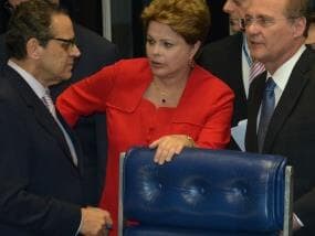 Apoio a Dilma ficou abaixo de 50% na Câmara