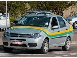 Comissão reabre caminho para venda de alvarás para taxista