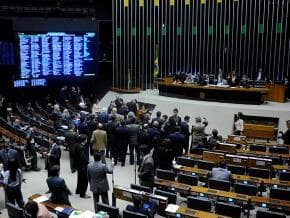 Fracassa nova tentativa de votar MP dos Portos