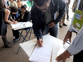 Segundo turno chega sem barrados pela ficha limpa