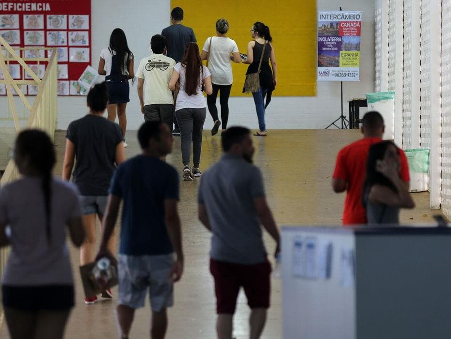 Senado aprova projeto de socorro a instituições de ensino