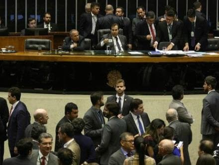 Regulamentação do lobby é destaque da pauta na última semana de votações do Congresso em 2017