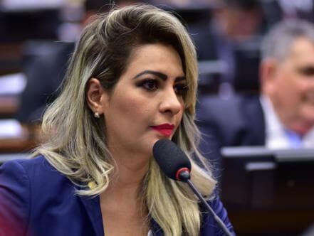 STF investiga deputada acusada de mandar espancar ex-cabo eleitoral que cobrava dívida de R$ 35 mil