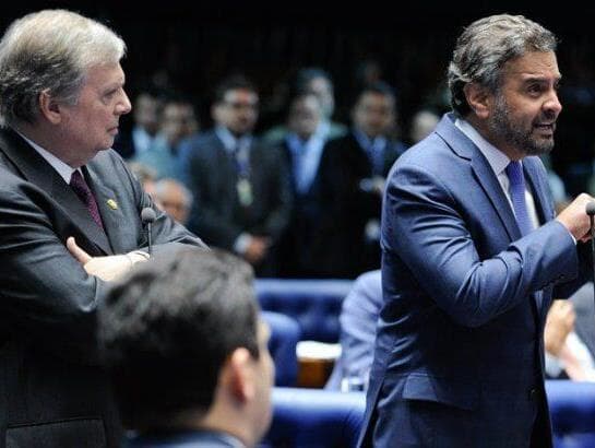 Justiça obriga que Senado decida em votação aberta e nominal sobre afastamento de Aécio