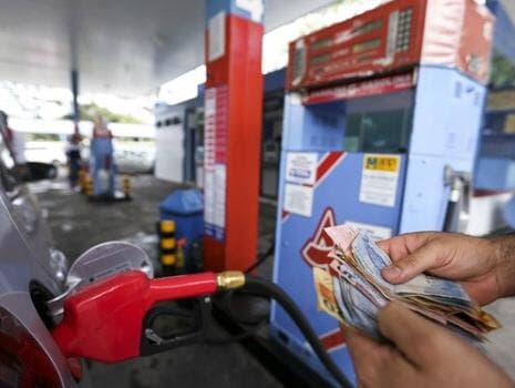 Justiça suspende reajuste da gasolina na Paraíba; Paraná julga ação com repercussão nacional