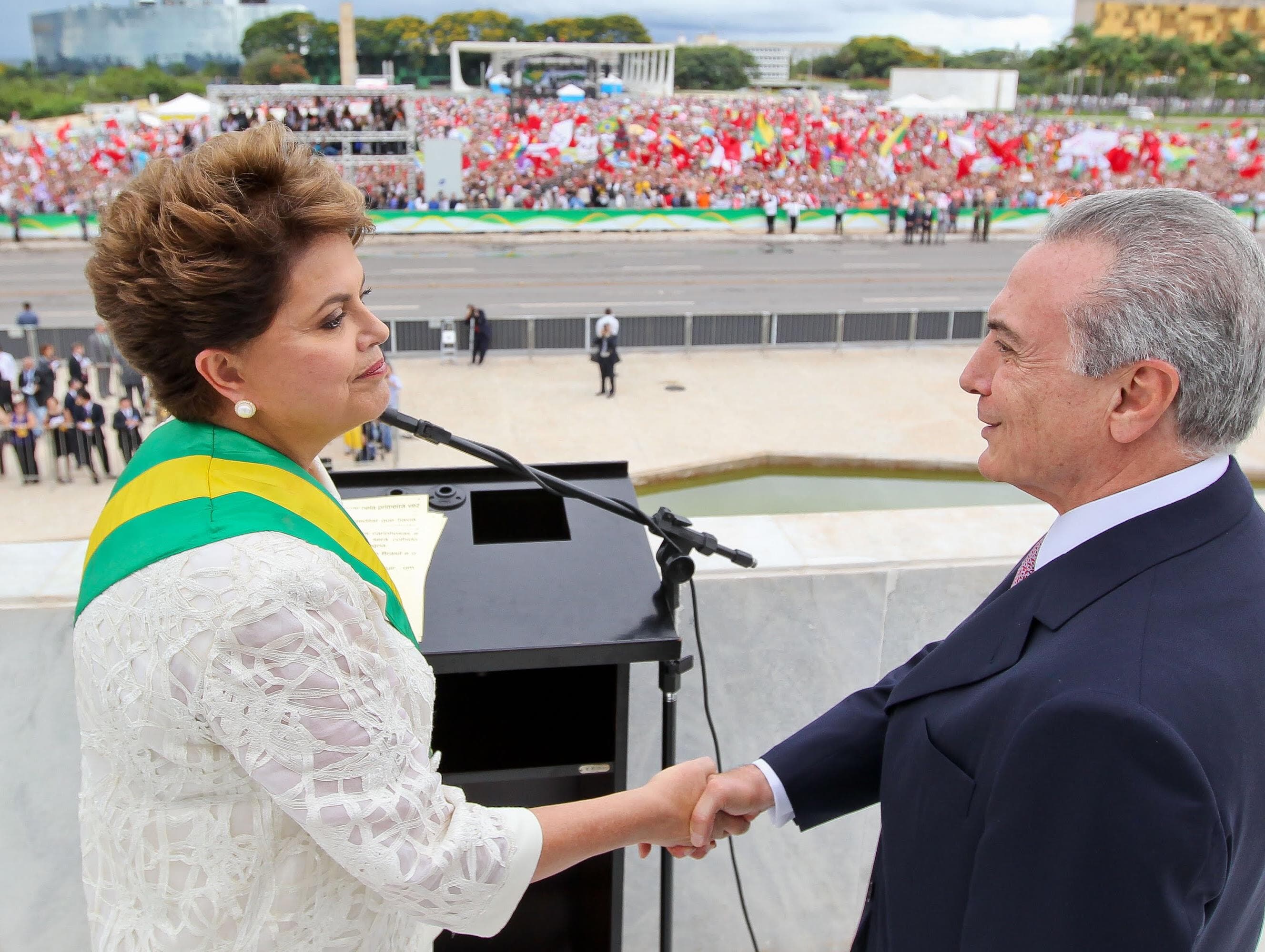 Temer contra o impeachment; Dilma elogiando o "grande vice"; 12 momentos de um casamento desfeito