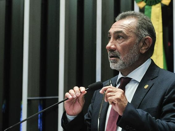 Janot pede abertura de inquérito contra Telmário Mota por agressão