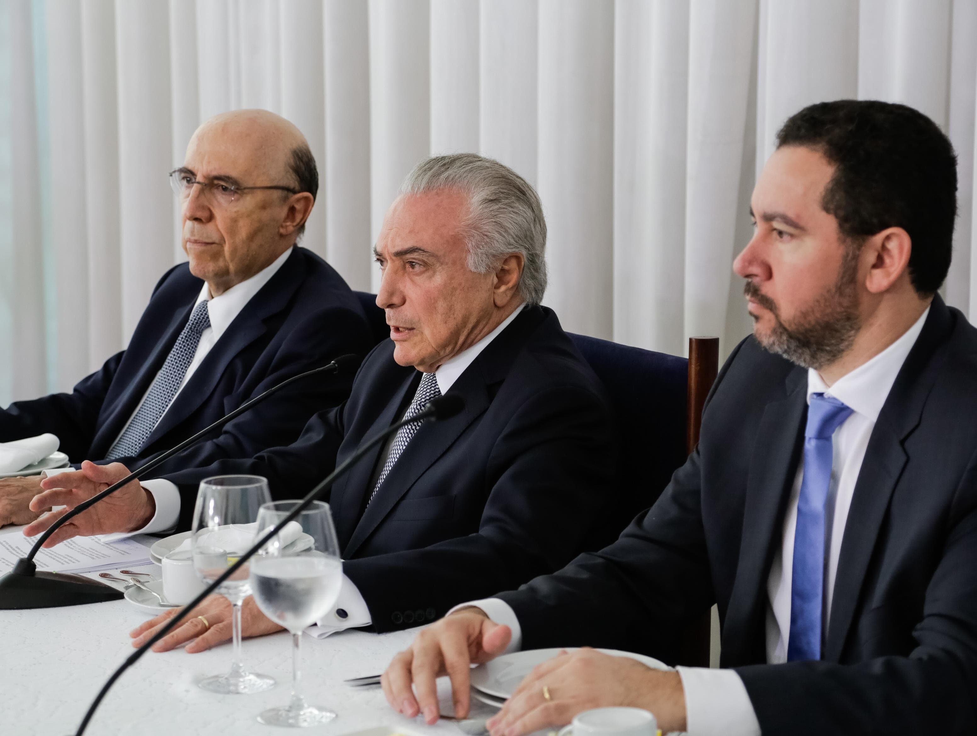 Governo quer economizar R$ 1 bilhão por ano com PDV; confira íntegra da medida