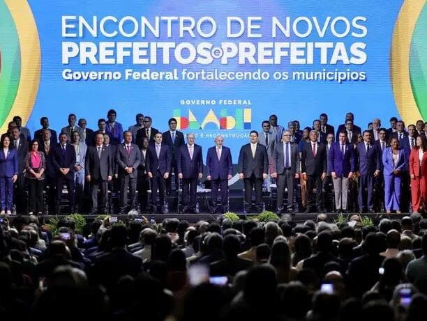 Lula abre Encontro Nacional de Novos Prefeitos e Prefeitas