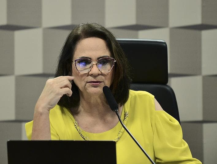 Damares descarta votação sobre aborto e prioriza Estatuto do Idoso na Comissão de Direitos Humanos