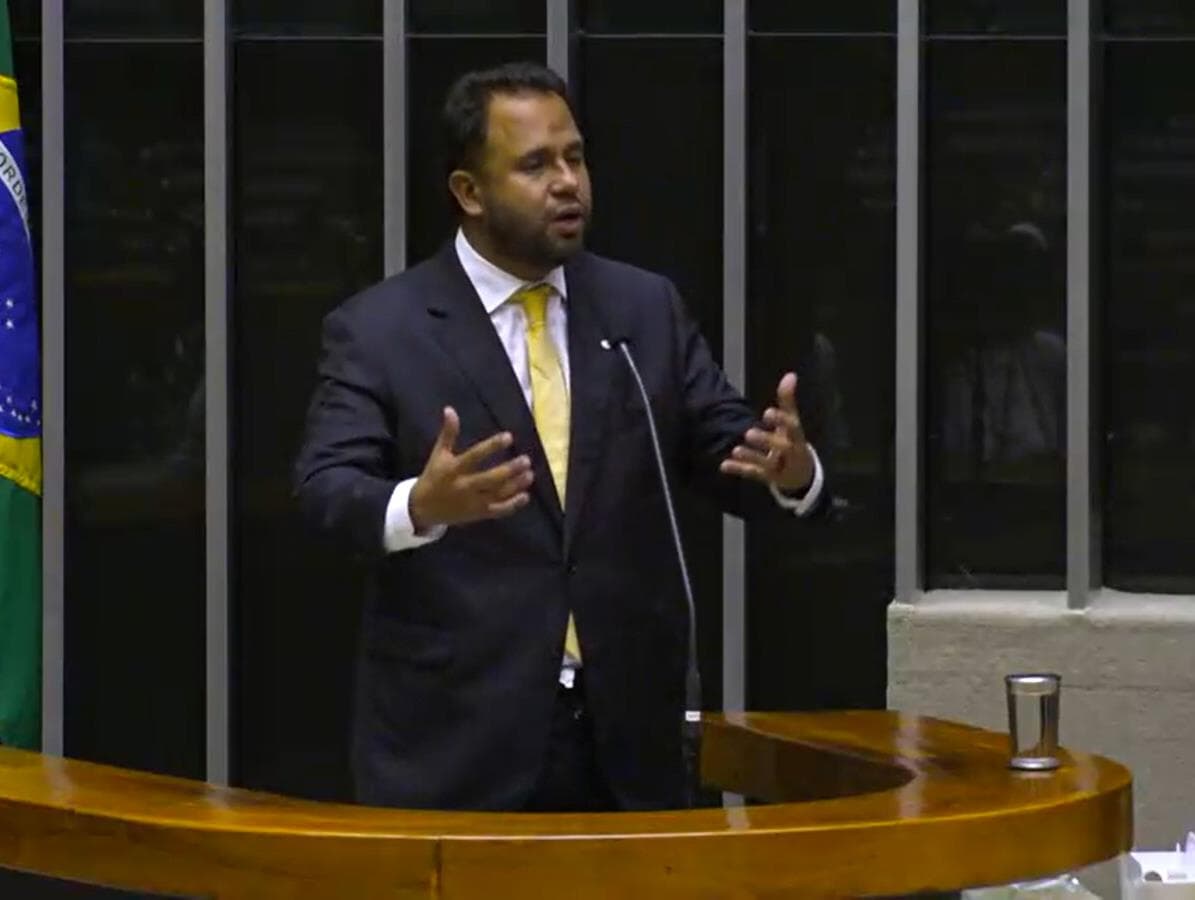 Em discurso de campanha, Henrique Vieira promete controle sobre emendas