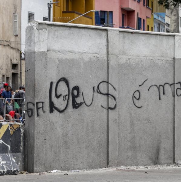 STF dá 24 horas para prefeitura de São Paulo explicar muro em Cracolândia