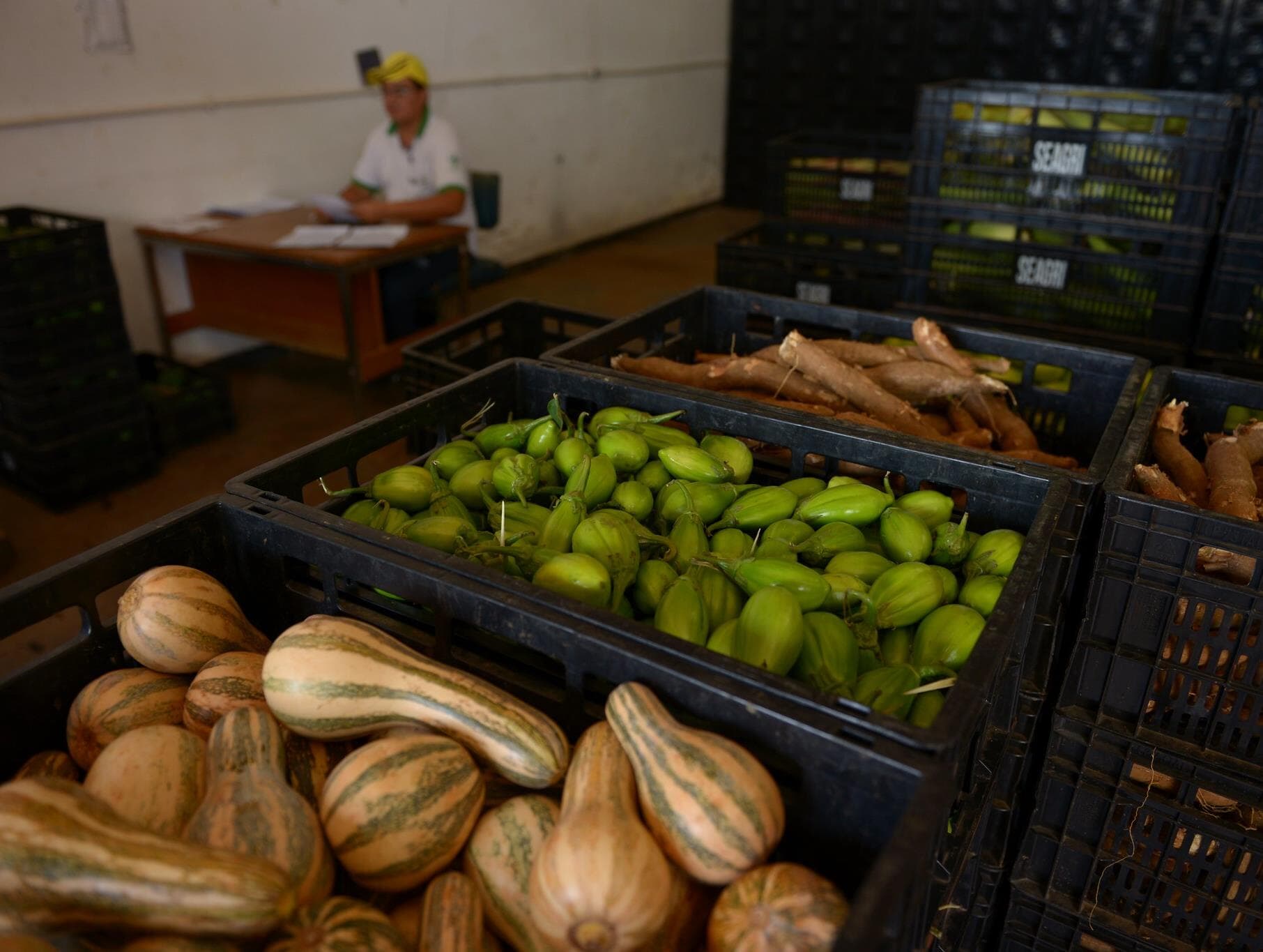 Governo abordará "todas as variáveis" para deflacionar alimentos, diz Paulo Teixeira