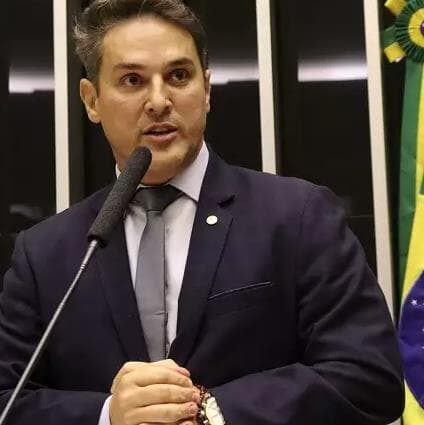 Hugo Motta recebe líder da oposição para tratar de presos de 8 de janeiro