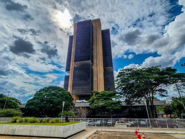 Economia cresceu 3,8% em 2024, indica "prévia do PIB" do Banco Central