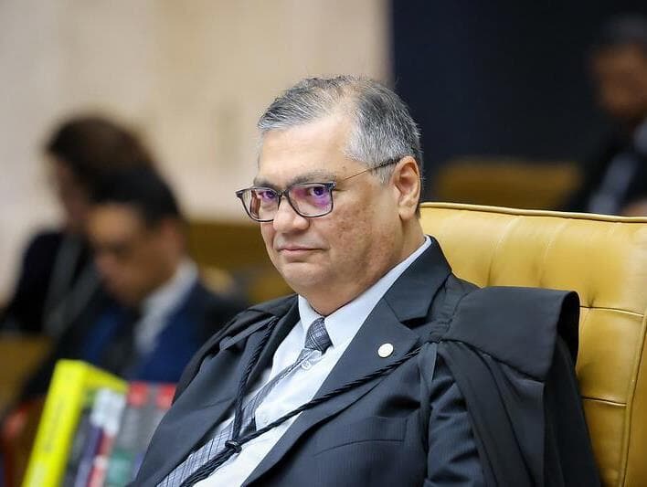 Dino determina auditoria em emendas pix que totalizam R$ 469 milhões