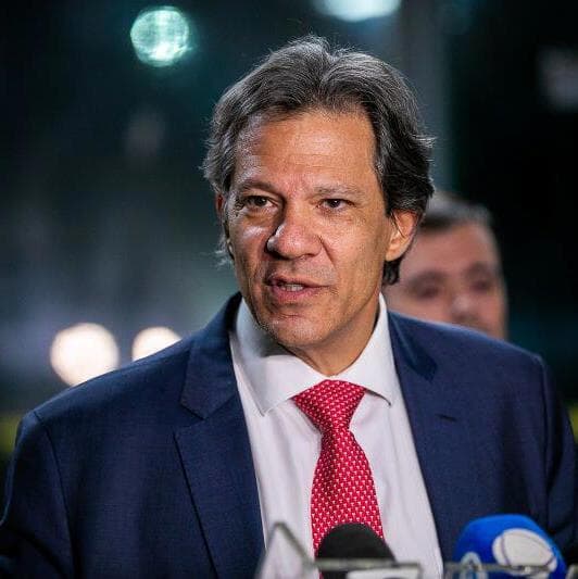 Plano Safra é a "primeira providência" contra a inflação, diz Haddad