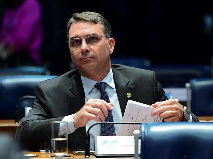 Senador Flávio Bolsonaro define prioridades na Comissão de Segurança