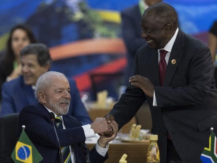 Lula defende multilateralismo com líderes da Espanha e África do Sul