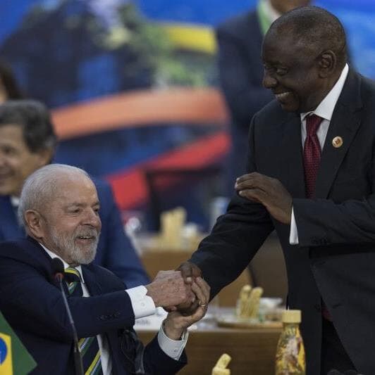 Lula defende multilateralismo com líderes da Espanha e África do Sul