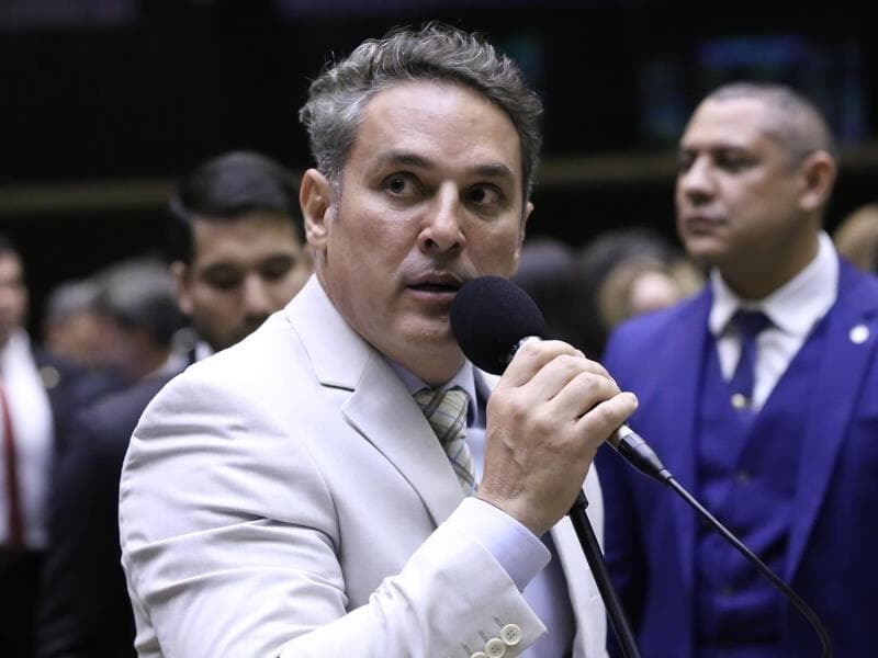 Deputado Zucco, líder da oposição na Câmara, enxerga contradição entre fala de Lula e discursos de valorização da competência feminina. - Kayo Magalhães/Câmara dos Deputados