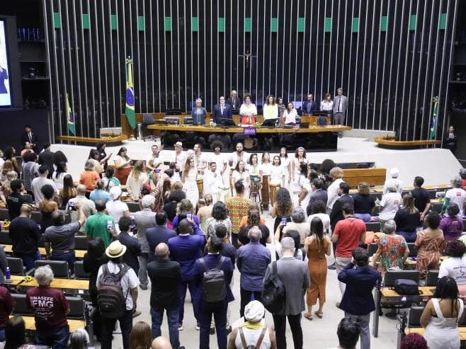 Sessão no plenário da Câmara lembrou atuação de Marielle Franco no Rio de Janeiro. - Kayo Magalhães/Câmara dos Deputados