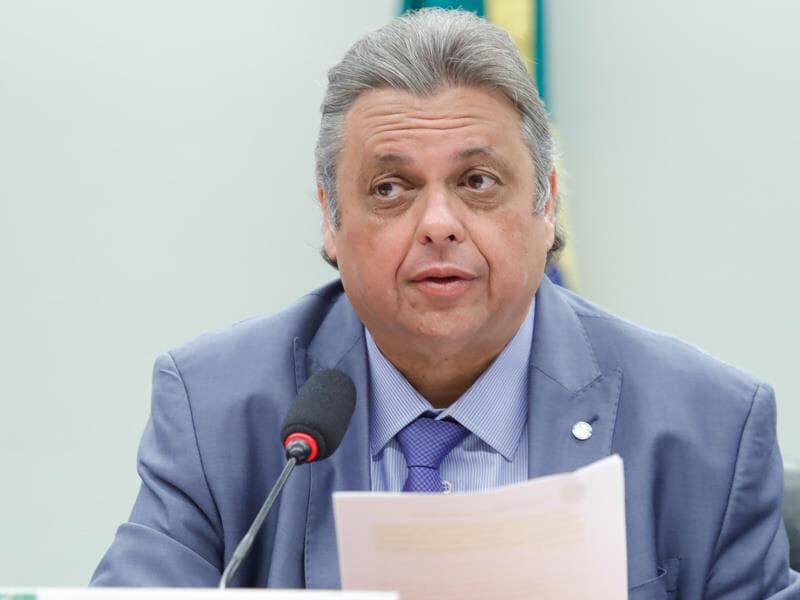 O deputado Júlio Arcoverde (PP-PI), presidente da Comissão Mista de Orçamento, afirma que o cronograma está mantido - Mario Agra/Câmara dos Deputados