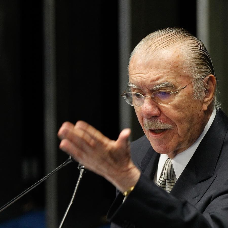 O ex-presidente José Sarney, no Senado, em 2017 - Alan Marques/Folhapress