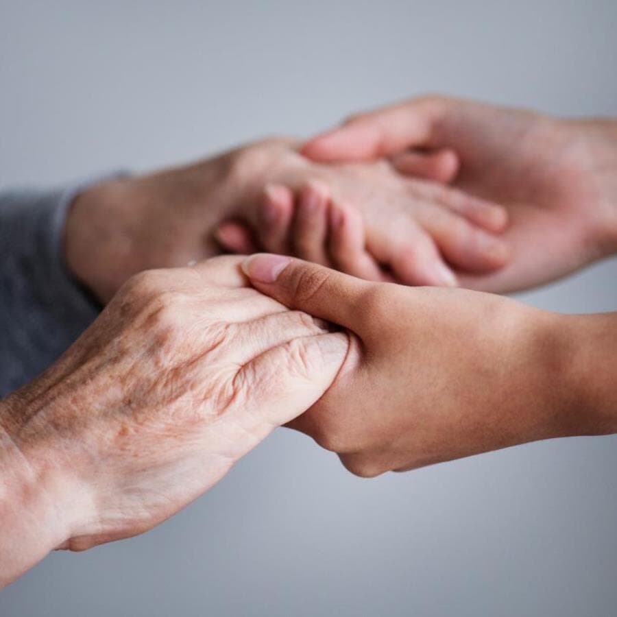 Projeto em proteção dos idosos foi aprovado. - Freepik