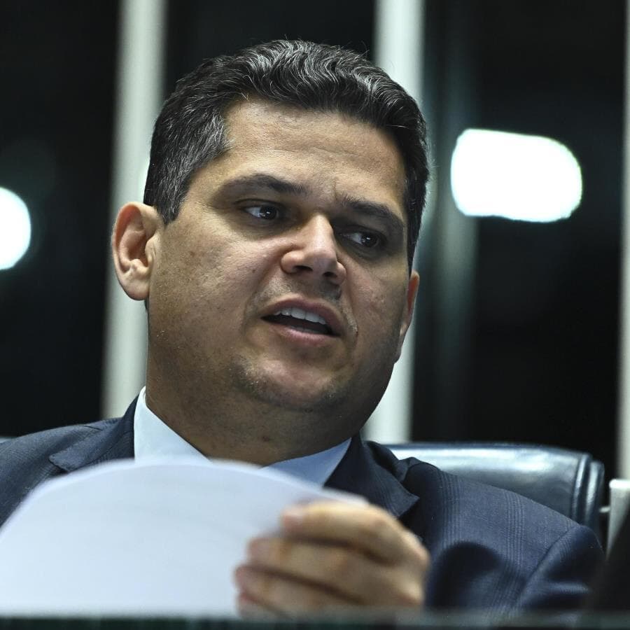 Davi Alcolumbre cobrou retratação de Plínio Valério por sugerir o enforcamento de Marina Silva. - Andressa Anholete/Agência Senado