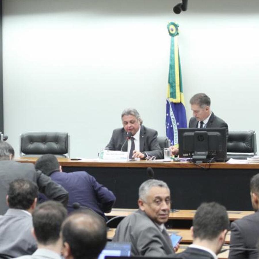 Reunião da Comissão Mista de Orçamento, presidida pelo deputado Júlio Arcoverde - Vinicius Loures/Agência Câmara