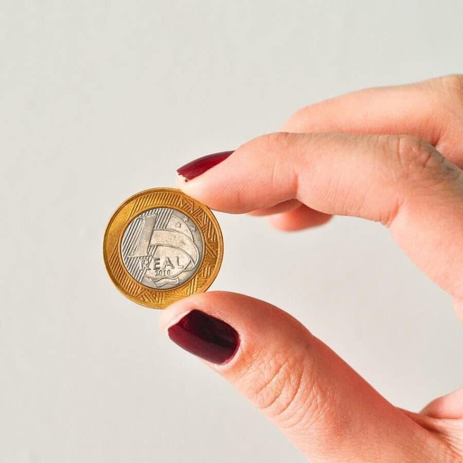 Alta na taxa Selic teve repercusaão negativa entre setores da economia - joaogbjunior (via Pixabay)