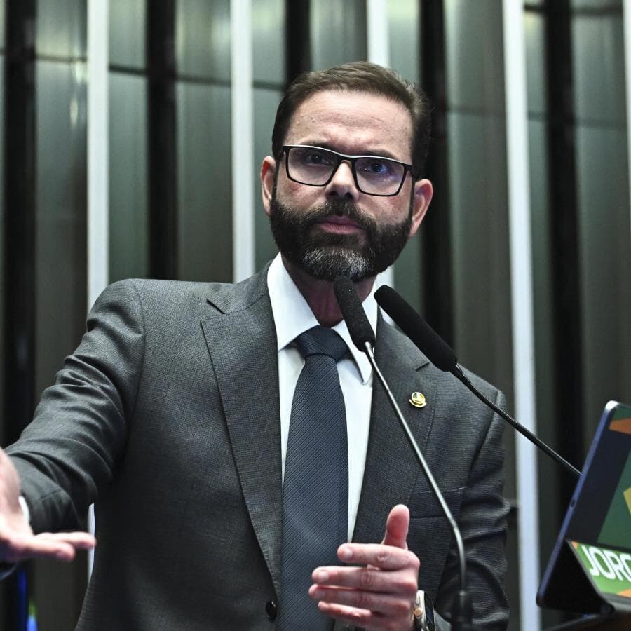 Senador busca reverter decisão do governo que zerou a alíquota de importação da sardinha em conserva, alegando risco para o setor pesqueiro nacional. - Andressa Anholete/Agência Senado