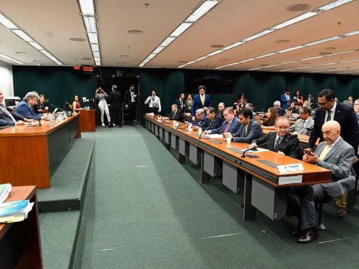Sessão da CMO analisa o projeto para o Orçamento federal em 2025. - Roque de Sá/Agência Senado