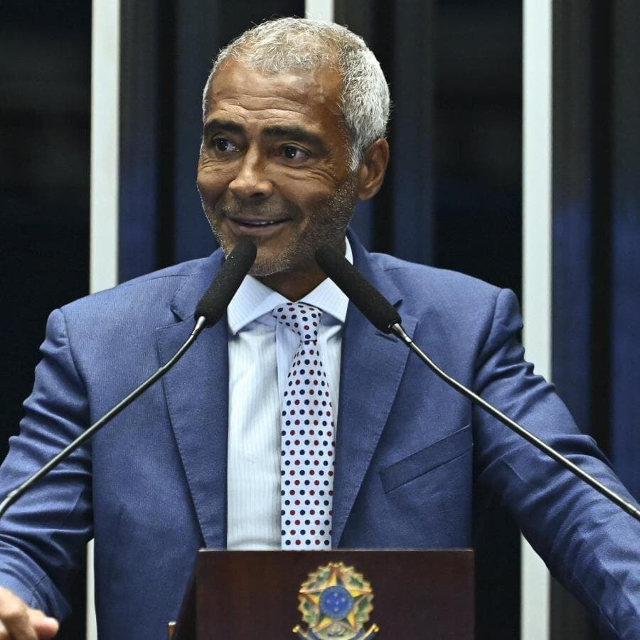 Em discurso, à tribuna, senador Romário (PL-RJ).
 - Andressa Anholete/Agência Senado