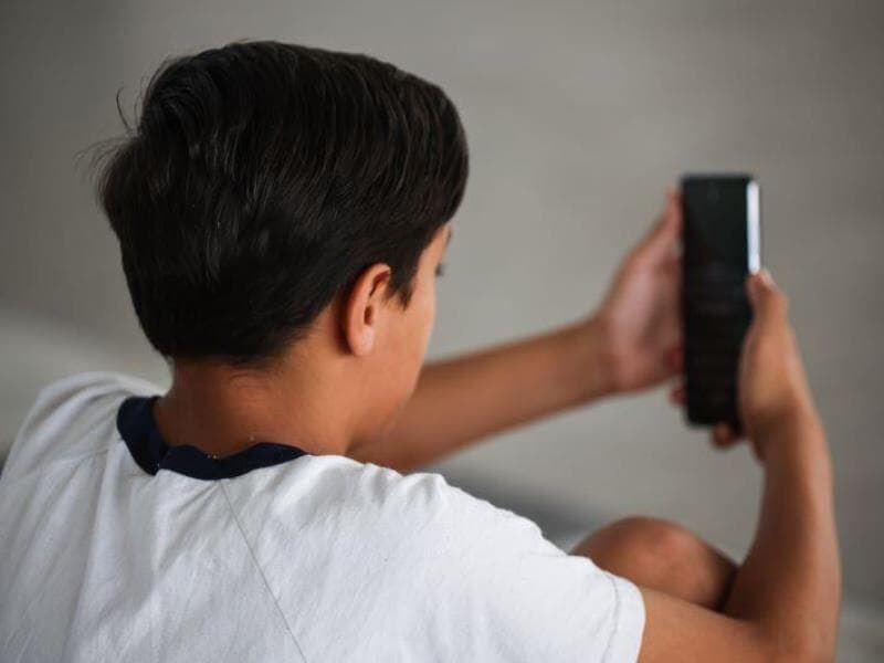 Proibição de celulares das escolas de ensino básico foi aprovada no Congresso Nacional e sancionada por Lula - Zanone Fraissat/Folhapress