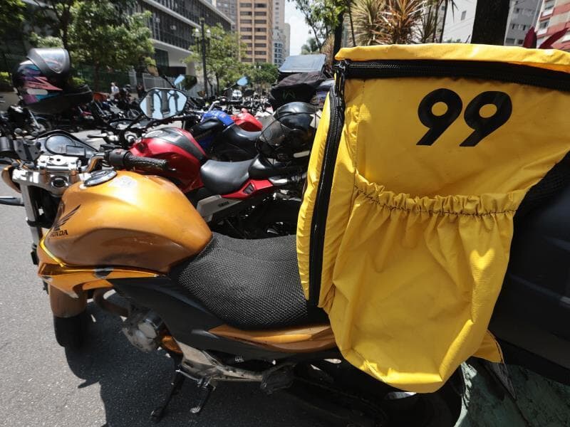 99 anunciou que vai retomar o serviço do 99Food no Brasil, com investimentos de R$ 1 bilhão no país. - Paulo Pinto/Agência Brasil
