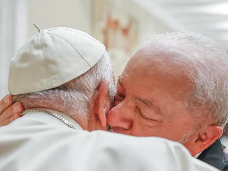 Lula em encontro com Papa Francisco, no Vaticano, em dezembro de 2023 - Ricardo Stuckert/PR
