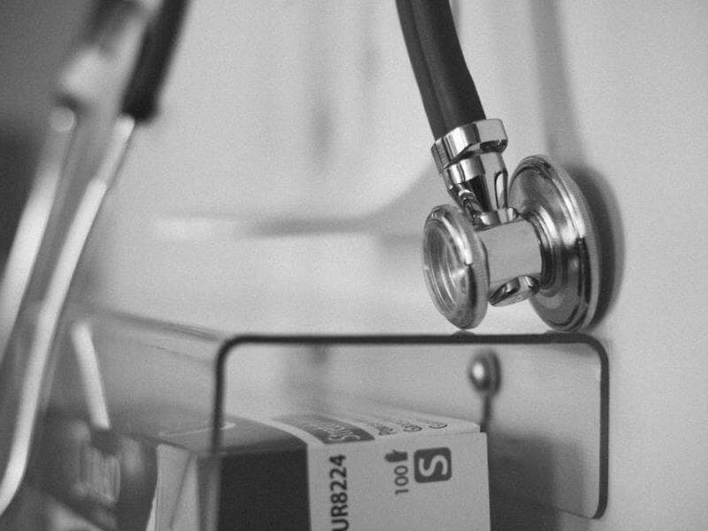 Primeira edição do Enamed deve reuniua aproximadamente 42 mil candidatos, incluindo estudantes e médicos já formados, segundo o Ministério da Educação. - Parentingupstream (via Pixabay)