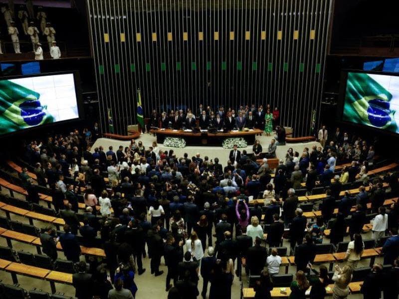 Plenário da Câmara dos Deputados: lista do PL da Anistia incluiu nomes que costumam votar com o governo Lula. - Pedro Ladeira/Folhapress