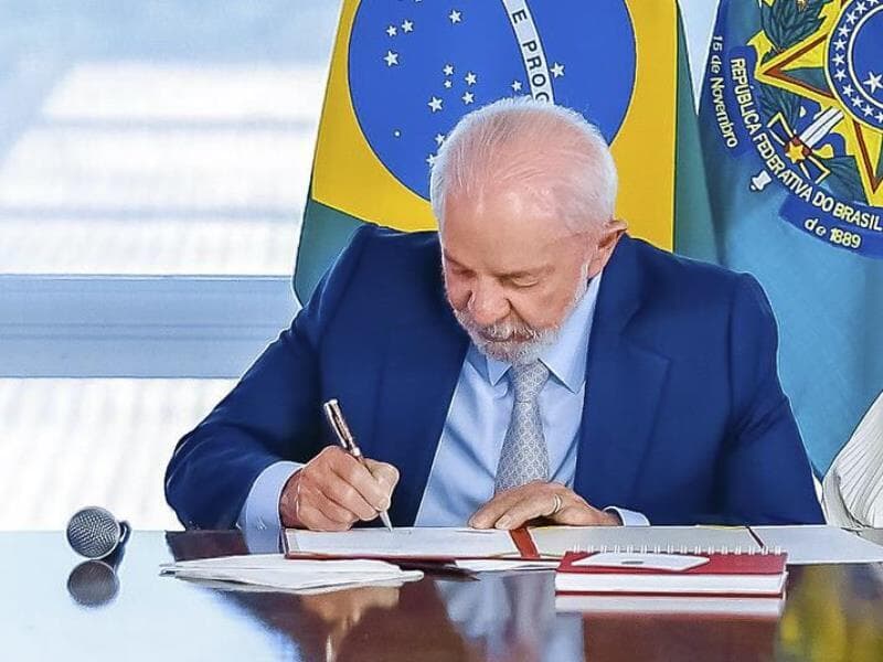 Texto também amplia punição por divulgação de imagens íntimas sem consentimento. - Ricardo Stuckert / PR