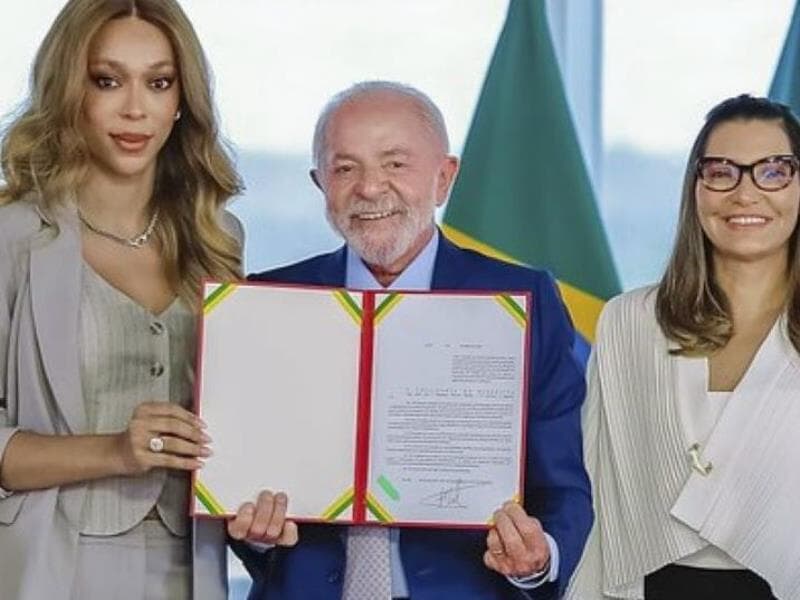 Erika Hilton, presidente Lula e primeira-dama Janja - Ricardo Stuckert/Presidência da República