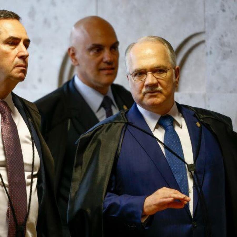 Da esquerda para a direita: os ministros do STF Luís Roberto Barroso, Alexandre de Moraes e Edson Fachin. - Pedro Ladeira/Folhapress