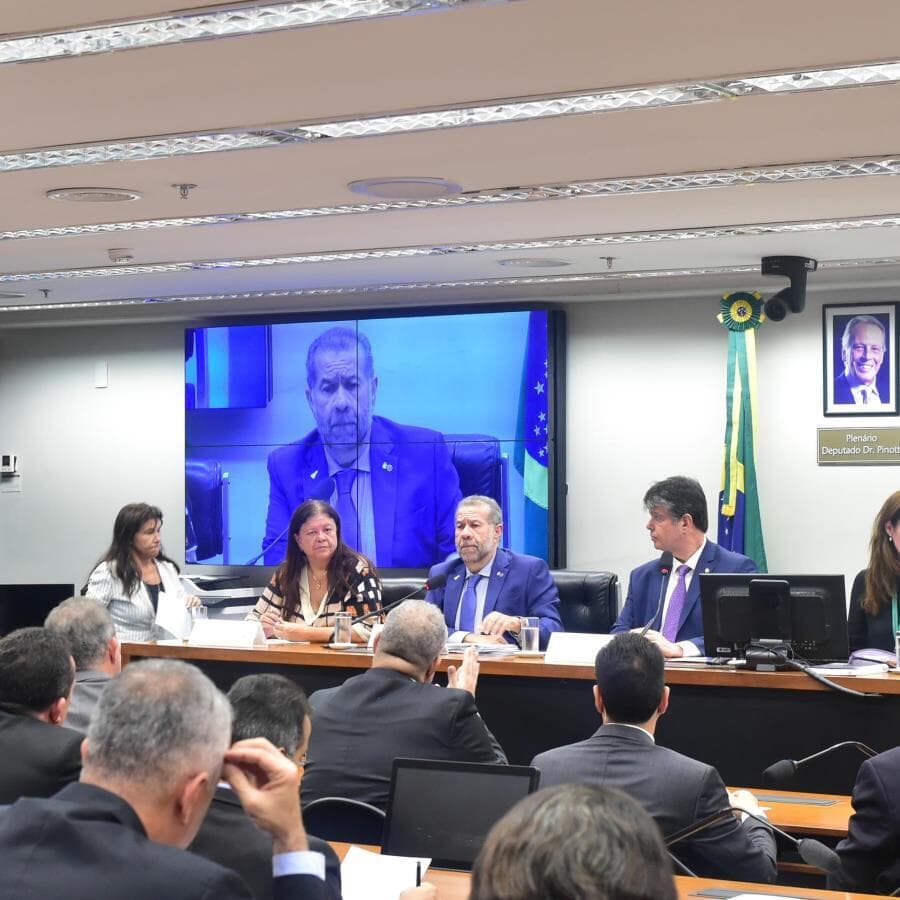 Lupi é ouvido na Câmara em meio ao escândalo de fraudes no INSS. - Zeca Ribeiro/Câmara dos Deputados