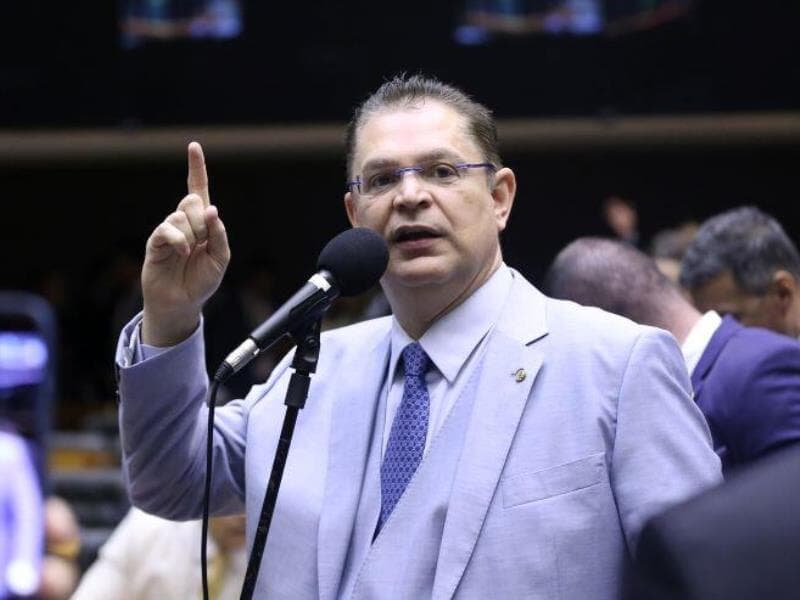 O líder do PL, Sóstenes Cavalcante, diz que, por ter imunidade parlamentar, está "eximido de apresentar quaisquer explicações". - Kayo Magalhães/Câmara dos Deputados