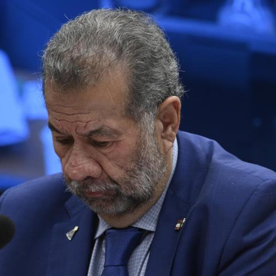 Ex-ministro da Previdência Social Carlos Lupi - Mateus Bonomi/AGIF/Folhapress