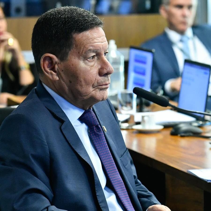 Senador Hamilton Mourão, o relator do projeto. - Geraldo Magela/Agência Senado