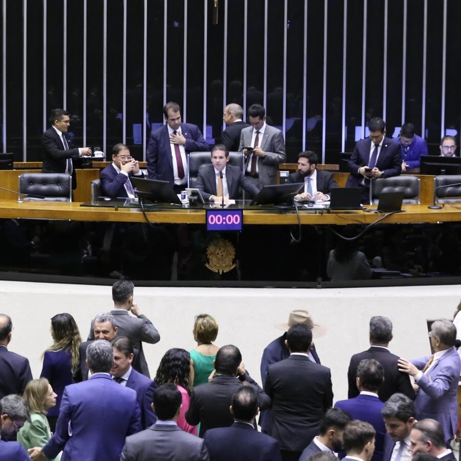 Relatório recebeu orientação favorável de partidos da base do governo. - Kayo Magalhães/Câmara dos Deputados