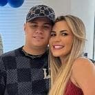 Giliard com a mãe, Deolane Bezerra, em imagem publicada em redes sociais. - Reprodução/Instagram (@giliardsantosoficiall)