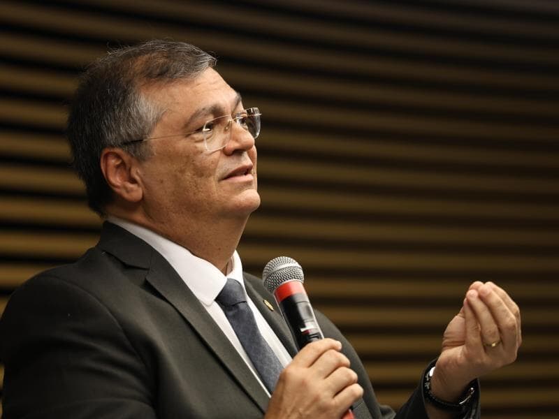 Decisão inclui ofício à PGR e críticas à gestão de recursos públicos sem plano definido ou controle adequado. - Rovena Rosa/Agência Brasil